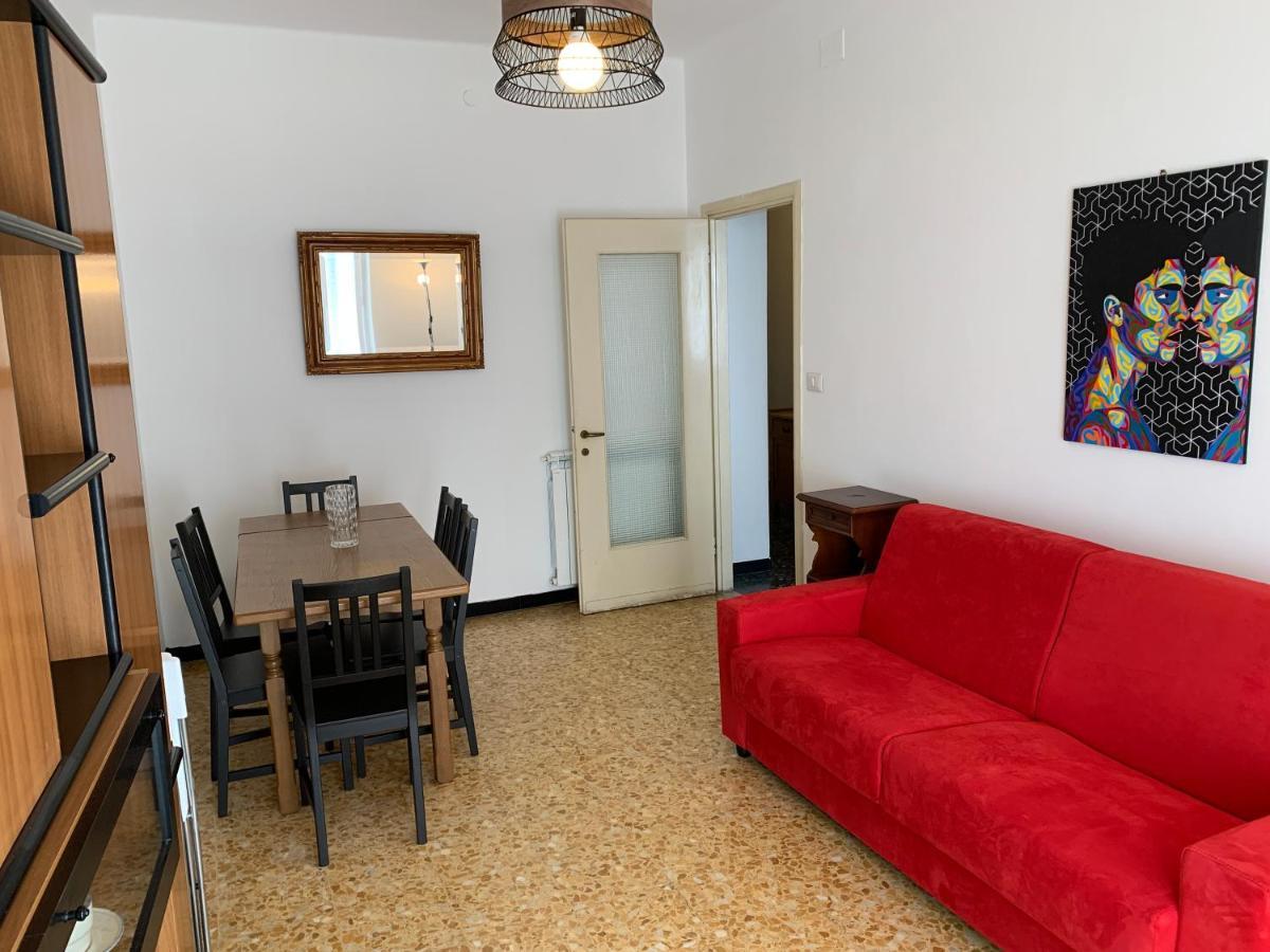 Casa Bianca 2 - Confortevole In Centro A 莫内利亚 外观 照片