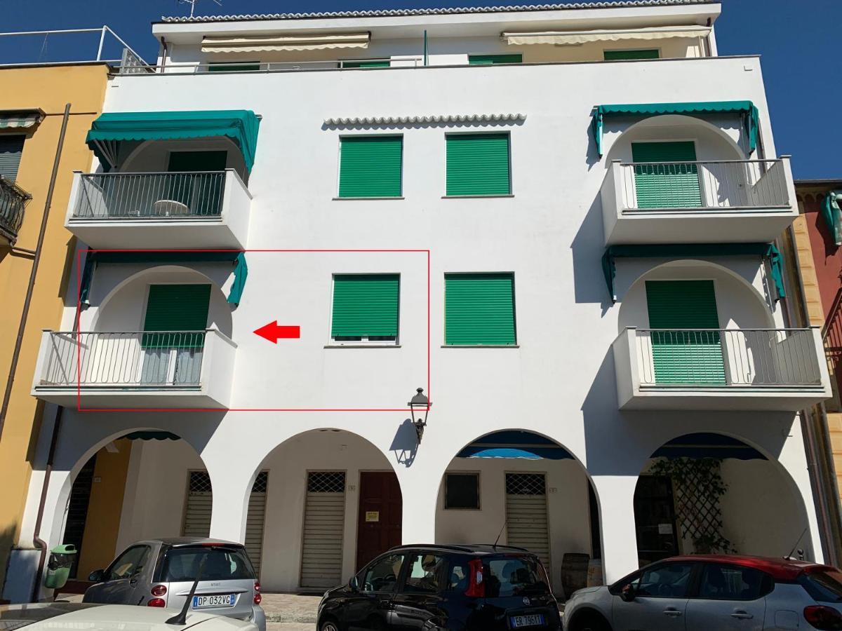 Casa Bianca 2 - Confortevole In Centro A 莫内利亚 外观 照片